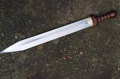 Kiếm Gladius huyền thoại của người La Mã cổ đại có nguồn gốc từ đâu?
