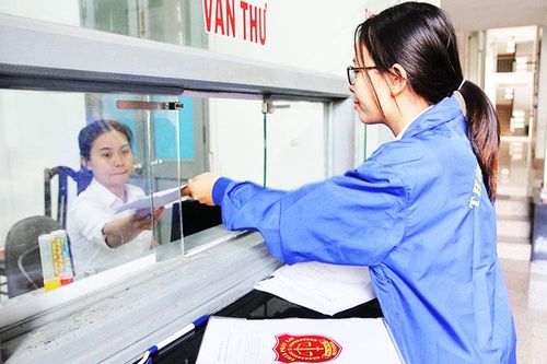 Vướng mắc trong hoạt động thừa phát lại