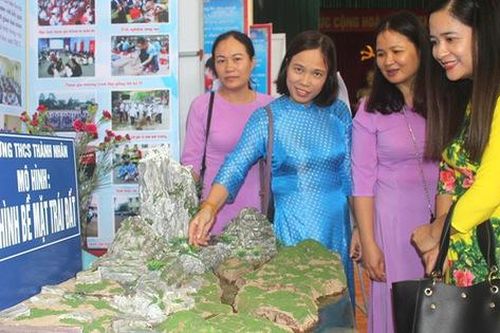 Ngắm nhìn gần trăm sản phẩm khoa học, đồ dùng tự làm của thầy và trò huyện Ninh Giang