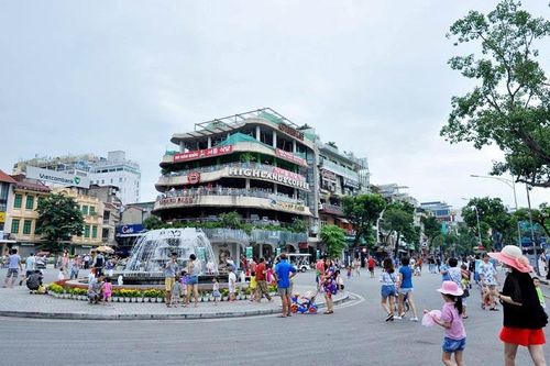 Hà Nội sẽ thí điểm cấm hoàn toàn phương tiện ở tuyến phố nào thuộc không gian đi bộ Hoàn Kiếm?