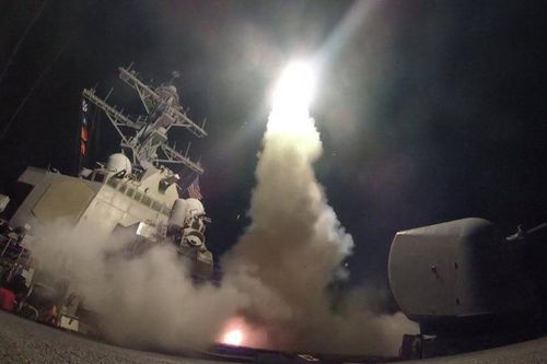 Mỹ chuẩn bị tấn công Syria bằng tên lửa hành trình Tomahawk?