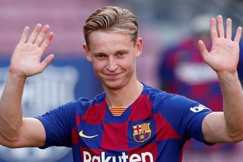 Lãnh đạo Barca rơi nước mắt vì tân binh De Jong