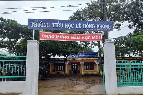 Kế toán 'chiếm đoạt' hàng trăm triệu đồng của HS nghèo