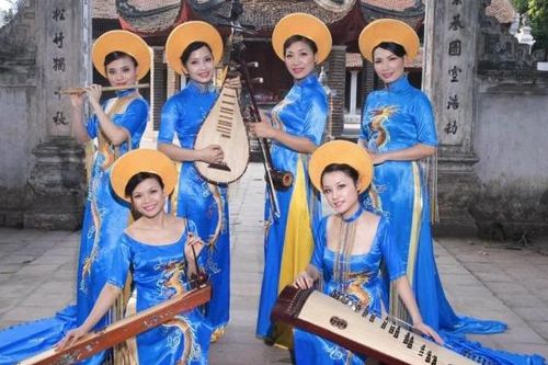 Văn hóa tuần này: giao hưởng diễn 'Tiến quân ca'; nhạc dân tộc diễn Beethoven