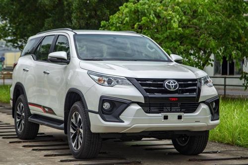 Bảng giá Toyota mới nhất tháng 10/2019: Fortuner và Innova giảm giá mạnh
