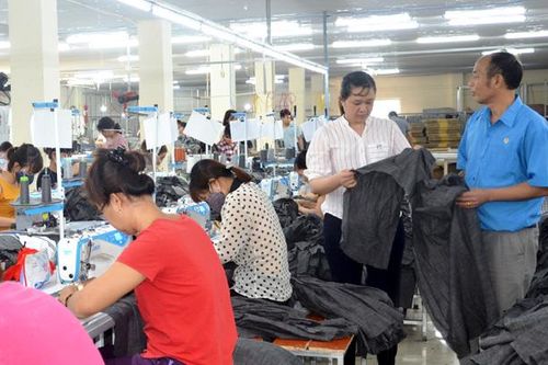 Chăm lo đời sống người lao động