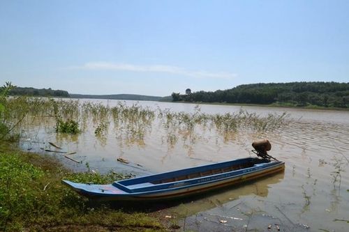 Tìm thấy thi thể người đàn ông tìm gỗ Giáng Hương bị lật xuồng