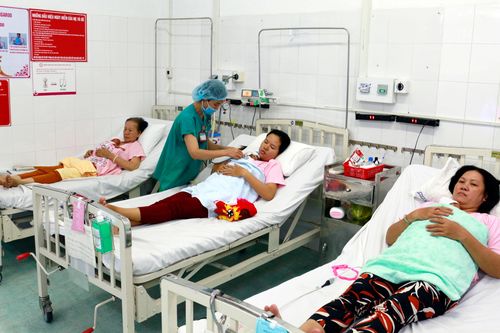 Nuôi dưỡng thành công ca tam thai sinh non hiếm gặp
