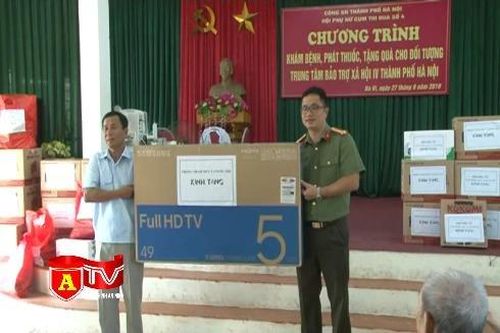 Chung tay chia sẻ khó khăn với người già, trẻ em có hoàn cảnh khó khăn