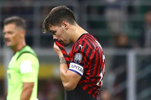 Milan khởi đầu tệ nhất sau 81 năm: Không phải một đội bóng
