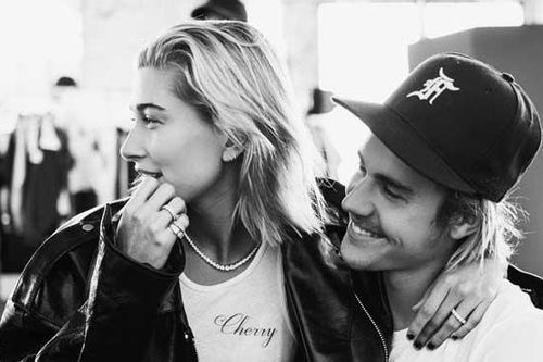 Nhìn lại 10 năm hợp tan của Justin Bieber và Hailey Baldwin trước đám cưới thế kỷ