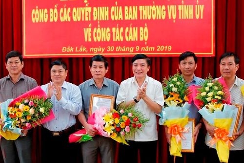 TP.HCM và 5 tỉnh điều động, bổ nhiệm nhân sự