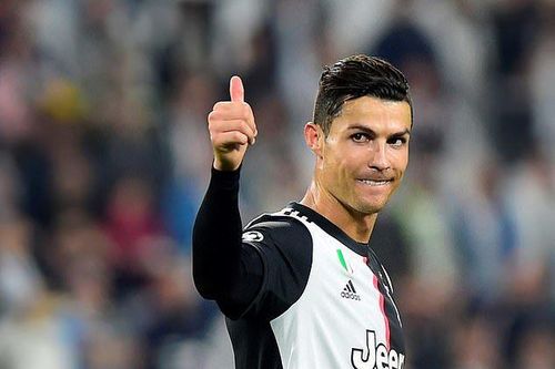 Ronaldo lập công, Juventus chiếm ngôi đầu bảng