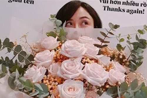 Thái Trinh lần đầu chia sẻ tâm trạng tươi vui sau khi gay gắt phản pháo cư dân mạng