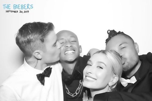 Xem loạt ảnh hiếm hoi trong đám cưới của Justin Bieber và Hailey Baldwin