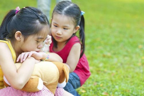 Điều cha mẹ nên làm sau khi hiểu lầm con