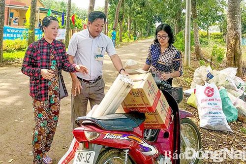 Đổi rác lấy quà, cửa nhà thêm sạch