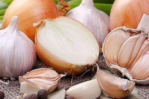 Nghiên cứu mới cho thấy hành và tỏi giúp chống lại ung thư vú