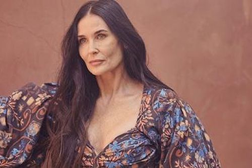 Demi Moore, nổi tiếng đi kèm tai tiếng