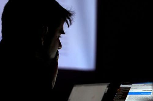 Cựu kỹ sư Yahoo hack tài khoản 6.000 cô gái tìm ảnh, video nóng