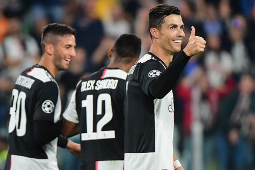 Juventus 3-0 Bayer Leverkusen: Ronaldo lại xô đổ hàng loạt kỷ lục