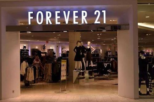 Forever 21 phá sản và dấu chấm hết cho xu hướng 'thời trang ăn liền'