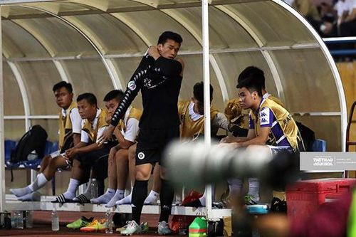 4.25 SC vs Hà Nội (15h00 hôm nay): Hãy nắm lấy cơ hội, Bùi Tiến Dũng!