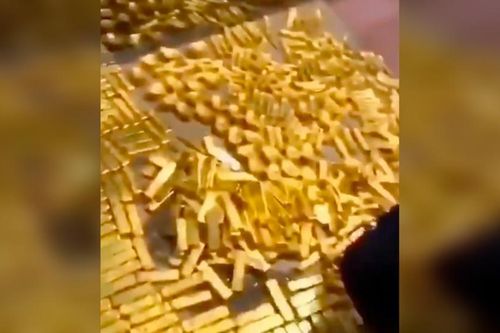 Video quan chức Trung Quốc giấu 13,5 tấn vàng tại tầng hầm bí mật