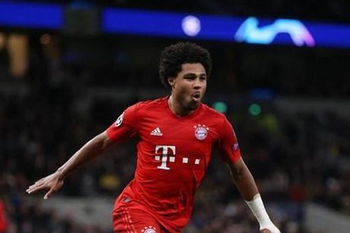 Serge Gnabry khiêu khích Tottenham sau 'cú poker' lịch sử
