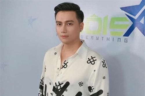 Đang 'chuẩn men', dao kéo xong Việt Anh bị chê 'như con gái'