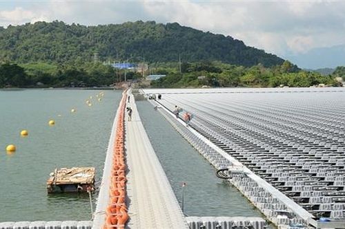 ADB cấp 37 triệu USD cho DHD lắp đặt dàn pin điện mặt trời nổi lớn nhất Đông Nam Á