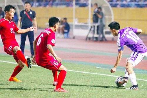 Một bước tới lịch sử