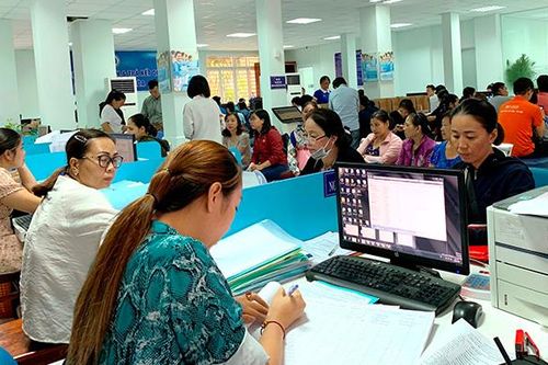 Cải cách hành chính phục vụ người dân