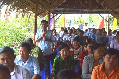 Tiếp xúc cử tri 2 huyện Tháp Mười, Cao Lãnh