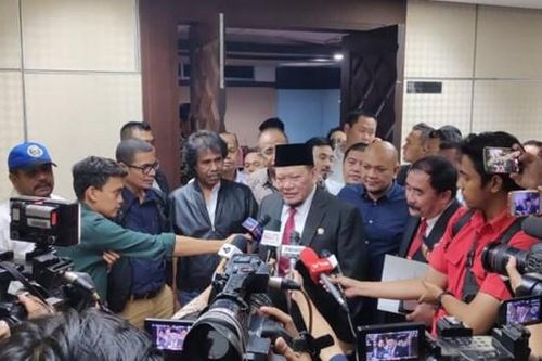Ông La Nyalla Mattalitti được bầu làm Chủ tịch Thượng viện Indonesia