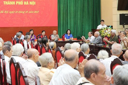 Bài 2: Năm tháng không thể nào quên