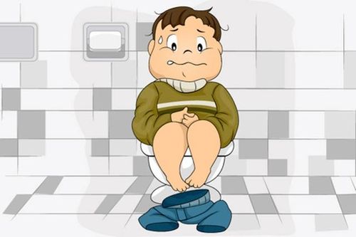 Cho trẻ ăn gì khi bị táo bón?