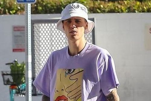 Justin Bieber quay lại phong cách xuề xòa ngay sau lễ cưới 2 ngày