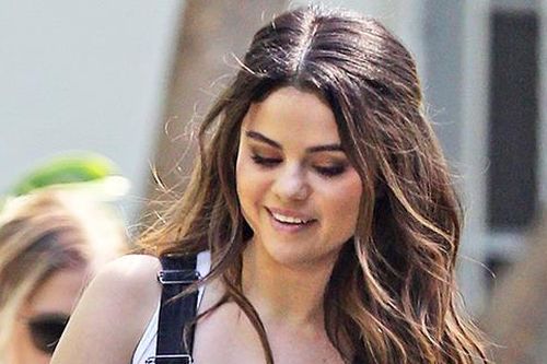 Selena Gomez xuất hiện tươi tắn sau lễ cưới của Justin Bieber