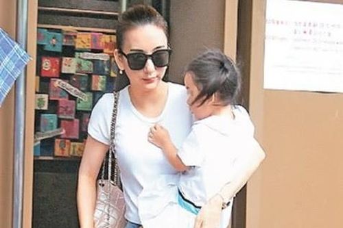 Cuộc sống đời thường của chân dài 8X sau khi cưới Quách Phú Thành
