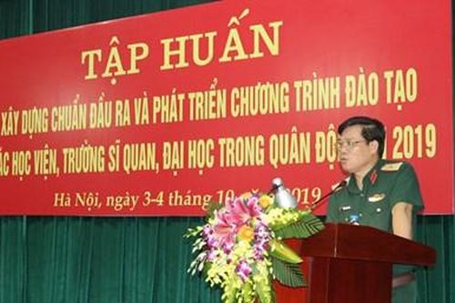 Tập huấn xây dựng chuẩn đầu ra và phát triển chương trình đào tạo cho các học viện, nhà trường quân đội
