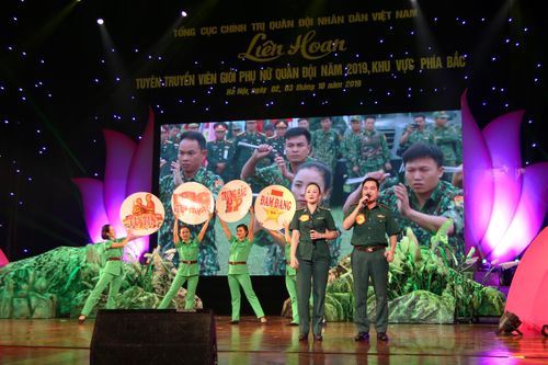Bế mạc Liên hoan Tuyên truyền viên giỏi Phụ nữ Quân đội năm 2019 khu vực phía Bắc