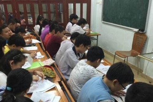 Ngưng cấp phép dạy thêm, học thêm trên cả nước