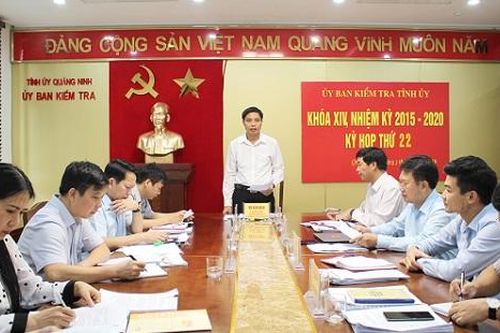 Nhiều cán bộ Trung tâm Y tế Hoành Bồ bị xem xét kỷ luật