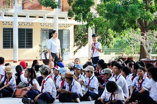 Quan tâm chăm sóc sức khỏe sinh sản vị thành niên