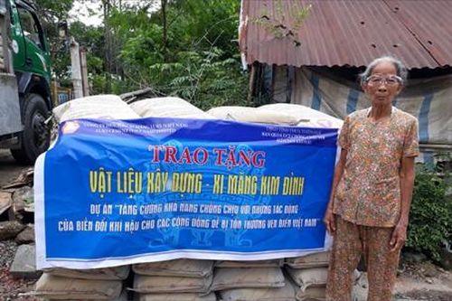 Kinh tế Nông nghiệp - Nông thôn Xã hội hóa nhà ở cho hộ nghèo