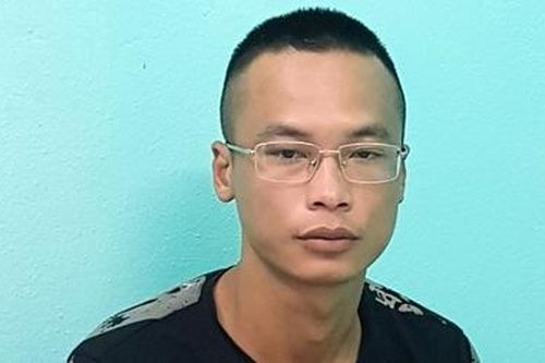 Con trai chém bố, mẹ đẻ và vợ dẫn đến thương tích