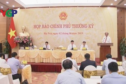 Tăng trưởng ấn tượng nhưng không chủ quan