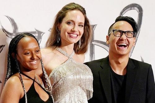 Angelina Jolie mặc gợi cảm, hội ngộ con trai Maddox tại Nhật Bản
