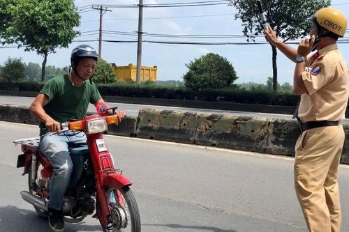 Xử phạt hàng chục tài xế chạy quá tốc độ tại TP.HCM